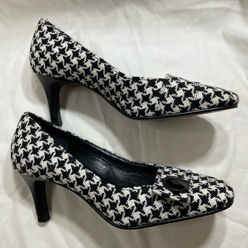 LOFT Black and White Houndstooth Pump Shoes - Picture 4 of 7